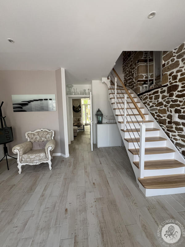 Maison - 121 m² - 5 pièces