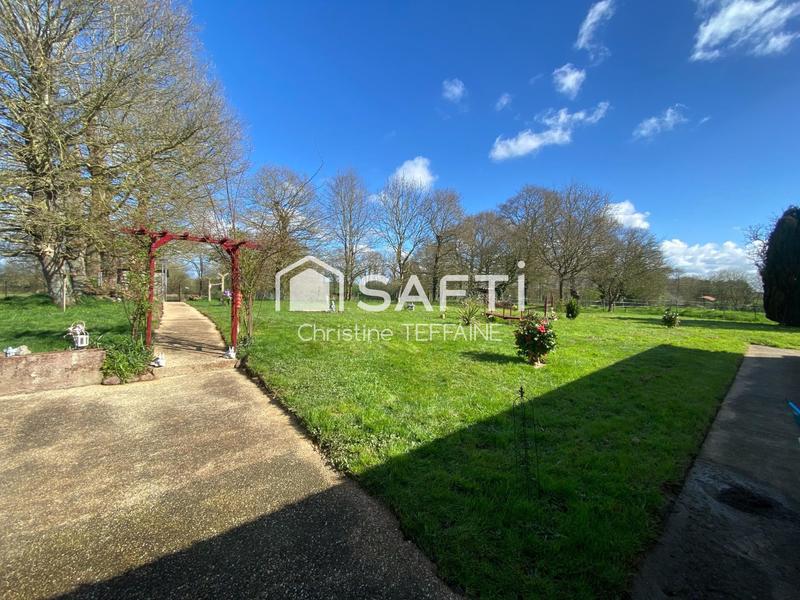 Maison - 230 m² - 10 pièces