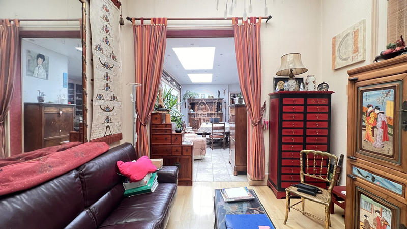 Maison - 218 m² - 8 pièces