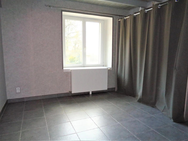 Maison traditionnelle - 270 m² - 7 pièces