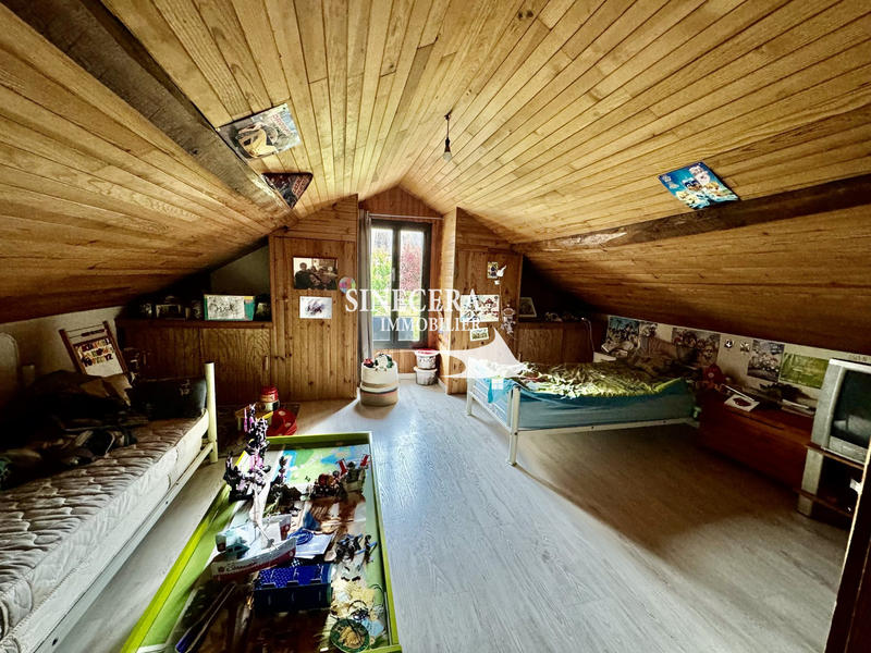 Maison - 143 m² - 5 pièces