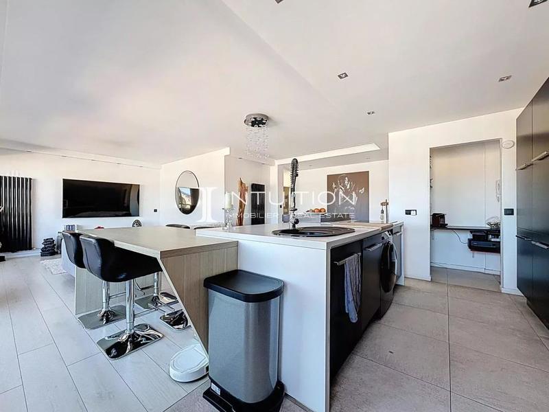 Appartement - 85 m² - 4 pièces