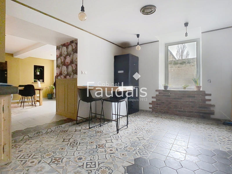 Maison - 200 m² - 7 pièces