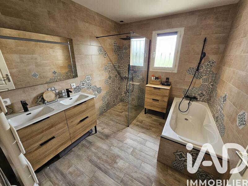 Maison - 95 m² - 4 pièces