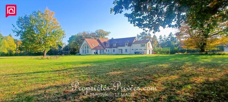 Maison - 421 m² - 10 pièces