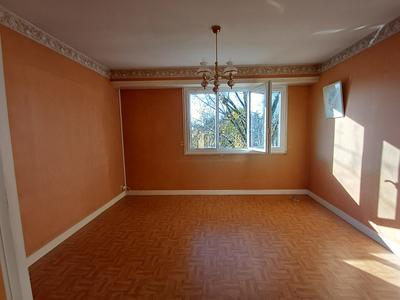 Appartement - 94 m² - 4 pièces