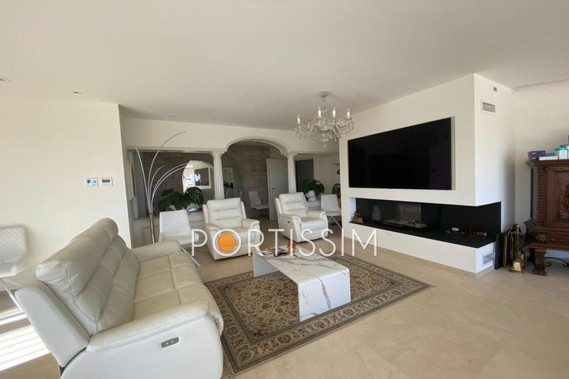 Maison - 435 m² - 7 pièces