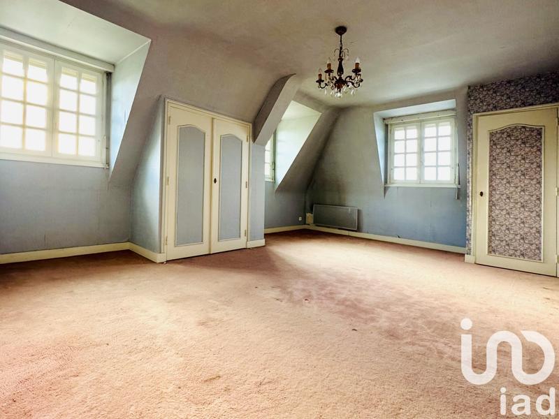 Maison - 480 m² - 12 pièces