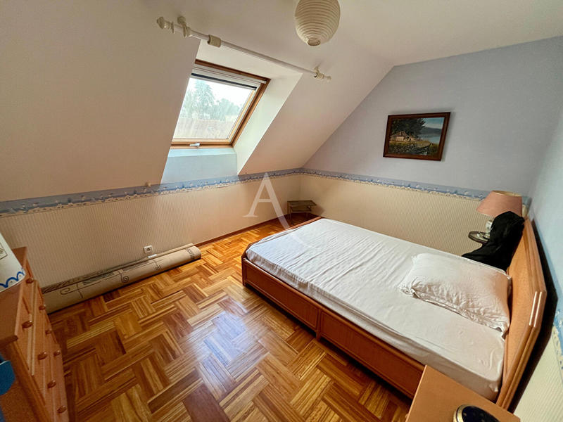 Appartement - 180 m² - 5 pièces