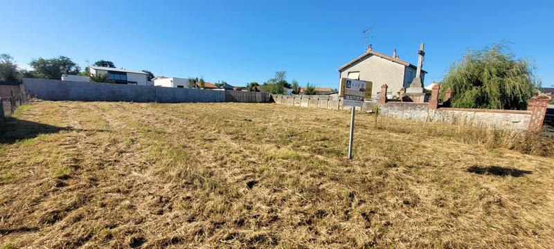 Terrain constructible - 780 m²