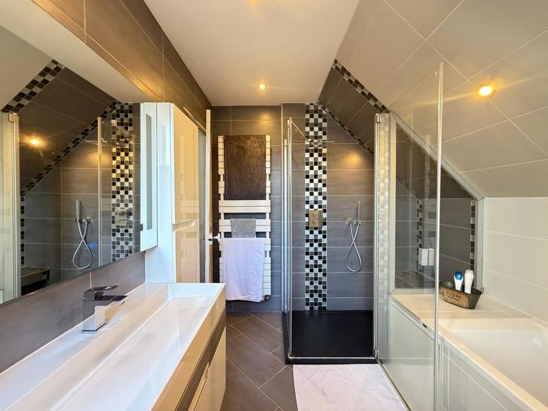 Maison - 150 m² - 7 pièces