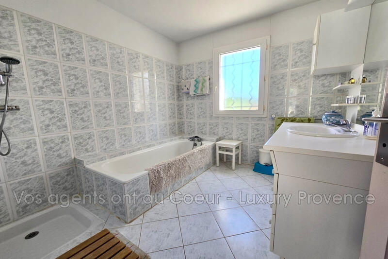 Villa - 160 m² - 6 pièces