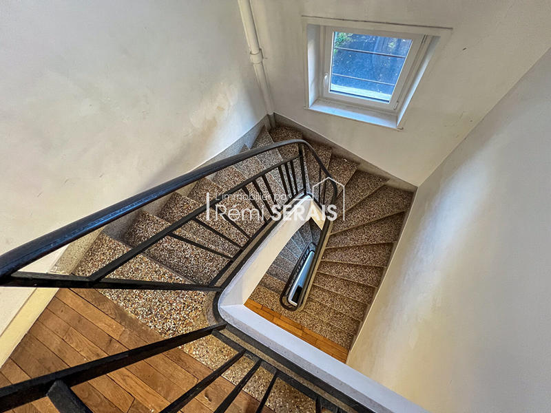 Immeuble - 5 pièces