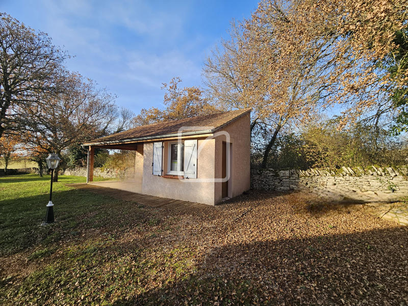 Maison - 256 m² - 12 pièces