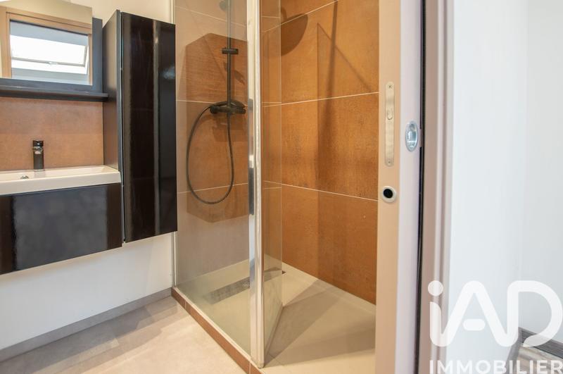 Loft - 165 m² - 6 pièces