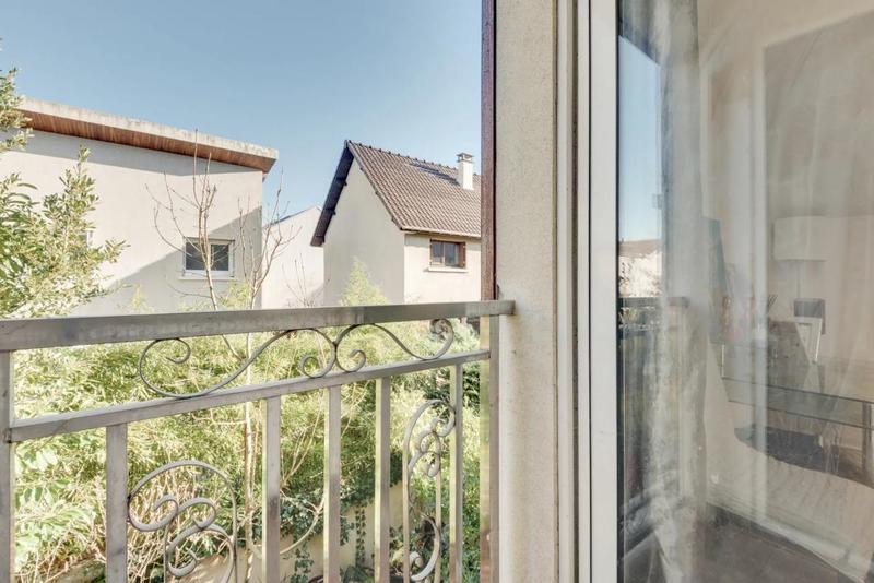 Maison - 225 m² - 7 pièces