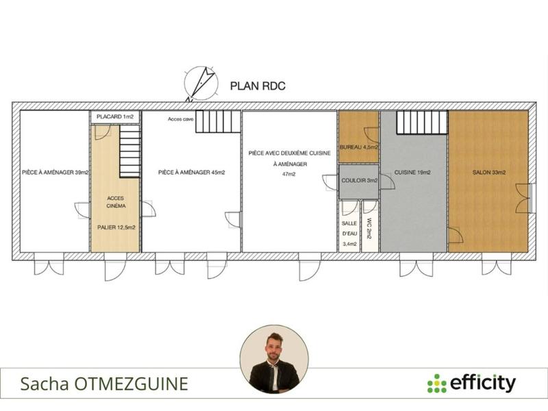 Maison - 245 m² - 9 pièces