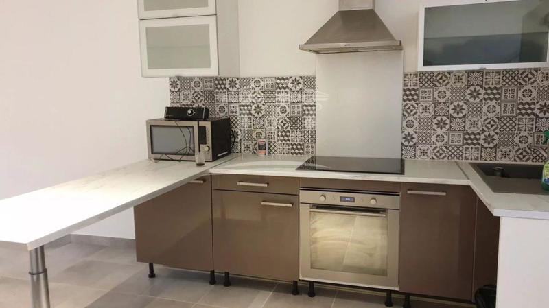 Maison - 88 m² - 4 pièces