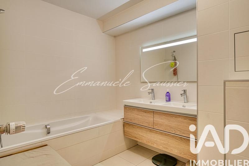 Appartement - 90 m² - 4 pièces