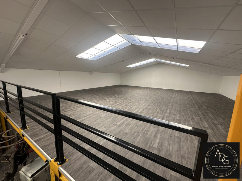 Local d'activités - 280 m²