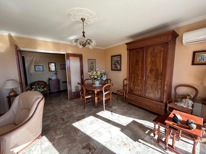 Appartement - 90 m² - 4 pièces