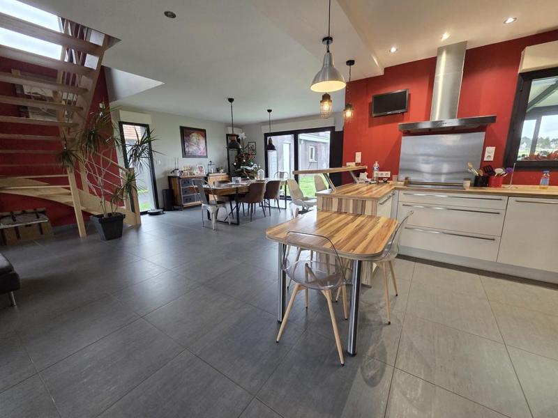 Pavillon - 150 m² - 6 pièces