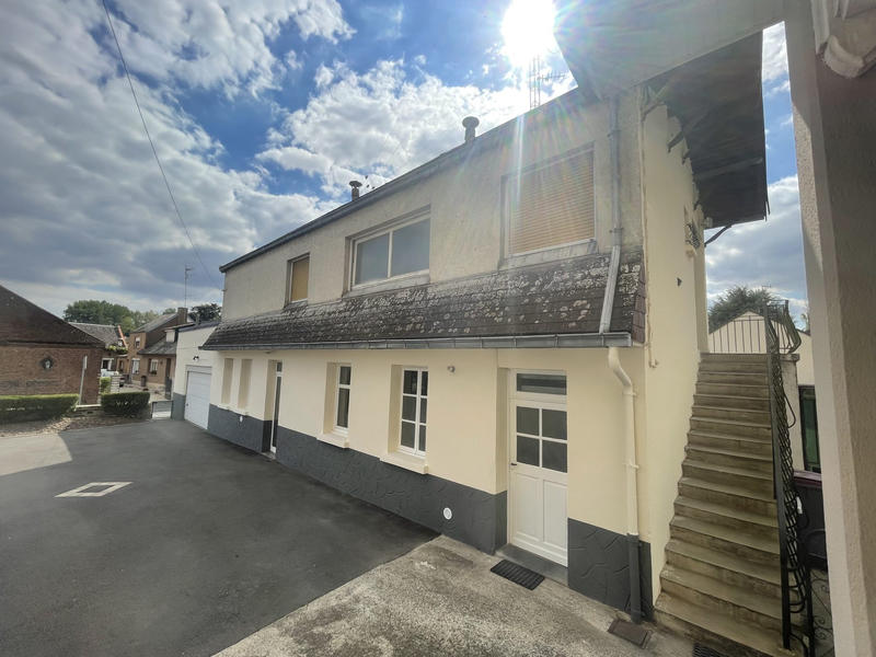 Maison - 337 m² - 10 pièces