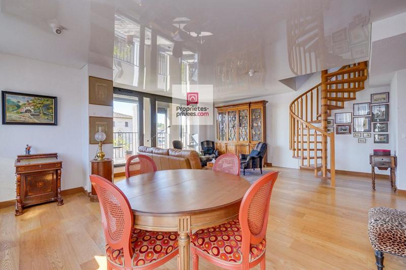 Appartement - 101 m² - 4 pièces