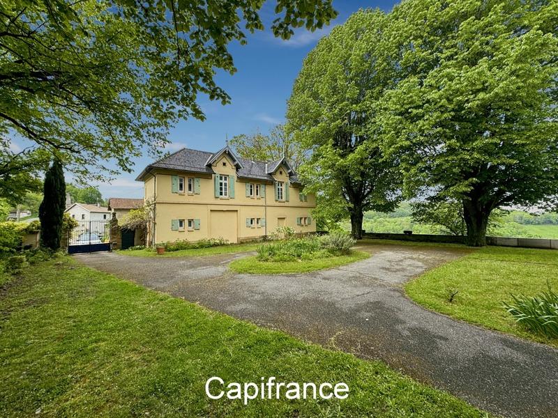 Propriété - 600 m² - 15 pièces