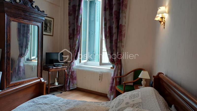 Appartement - 150 m² - 5 pièces