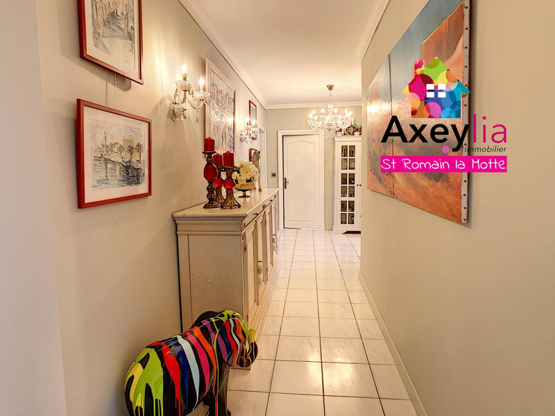 Appartement - 179 m² - 7 pièces