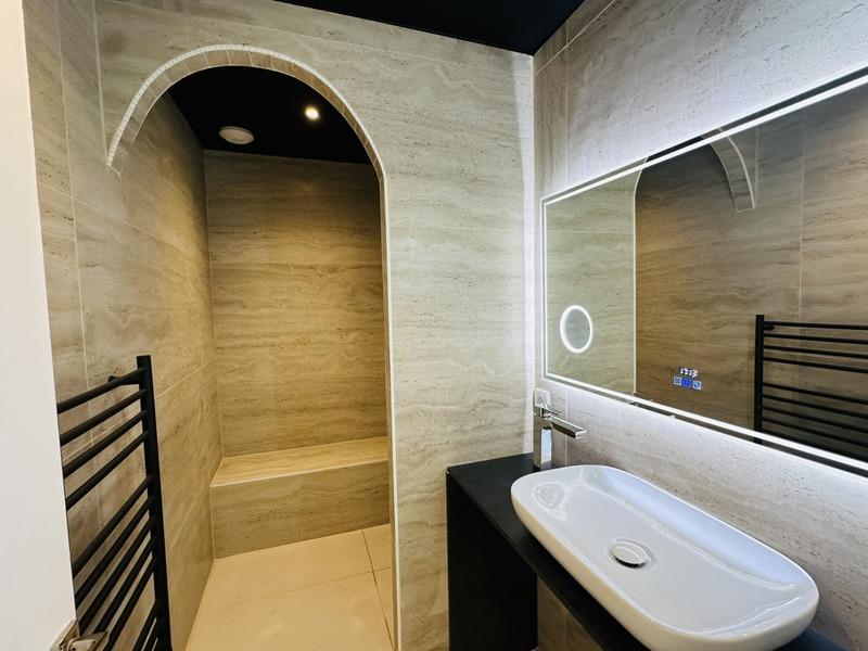 Appartement - 153 m² - 5 pièces