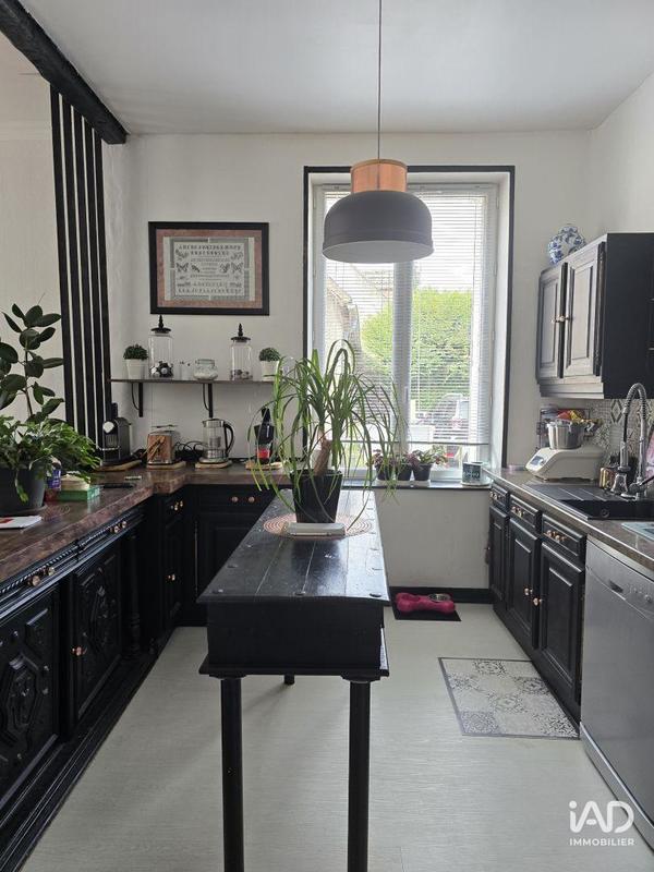 Maison - 176 m² - 8 pièces