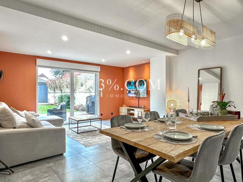 Maison - 155 m² - 5 pièces