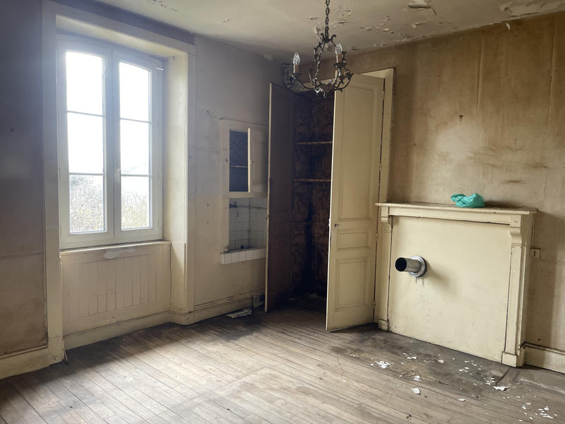 Immeuble - 170 m² - 8 pièces