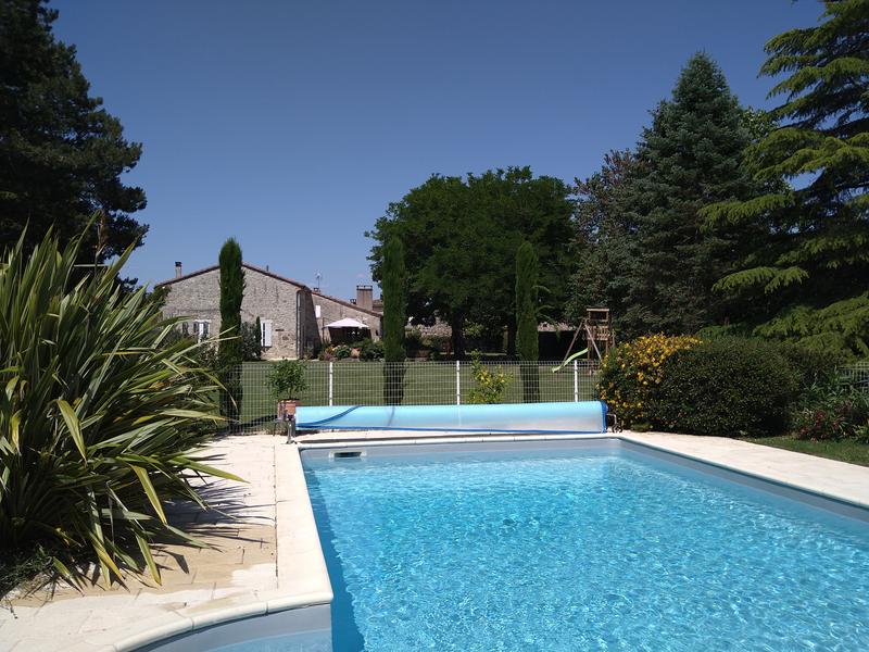 Maison - 240 m² - 7 pièces