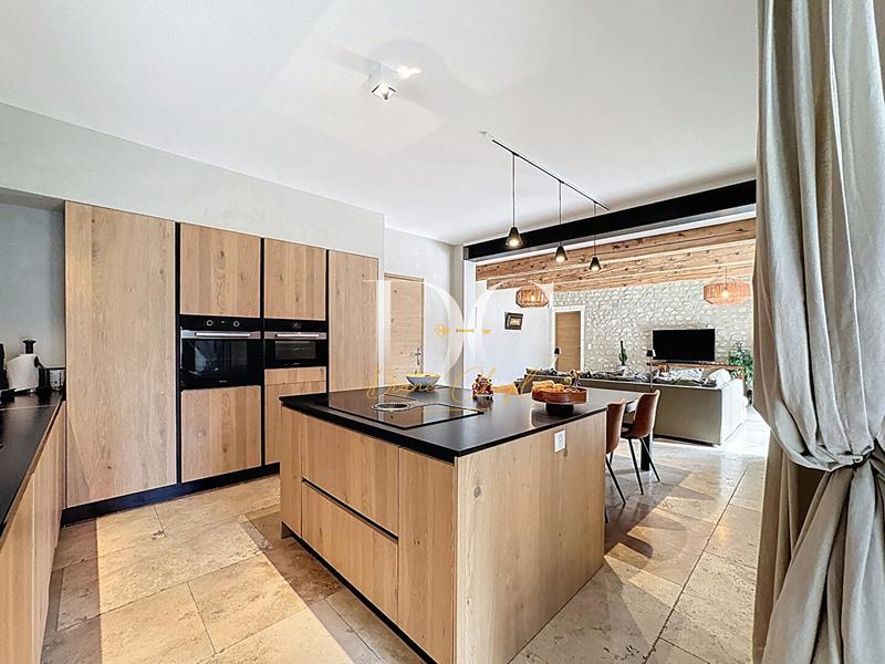 Mas - 164 m² - 5 pièces