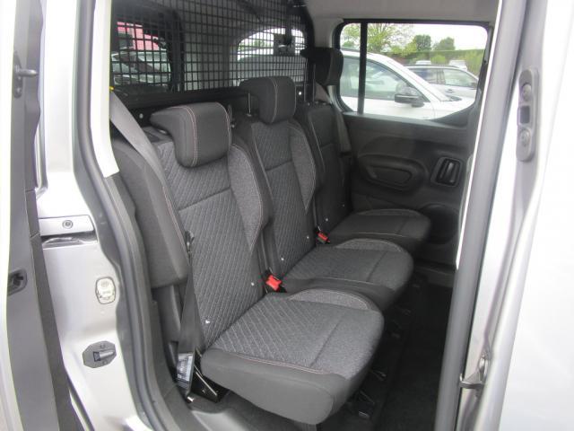 Peugeot Rifter m BlueHDi 130 s&amp;S Eat8 5pl Allure Business N1 (Arrivage Novembre)