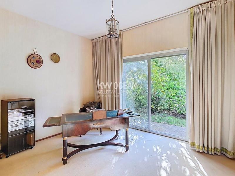 Villa - 273 m² - 9 pièces