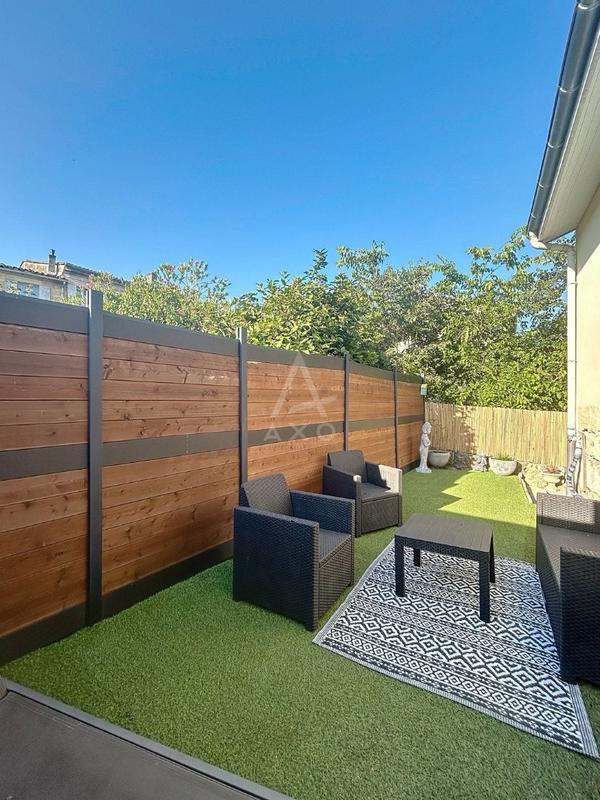 Maison - 99 m² - 4 pièces