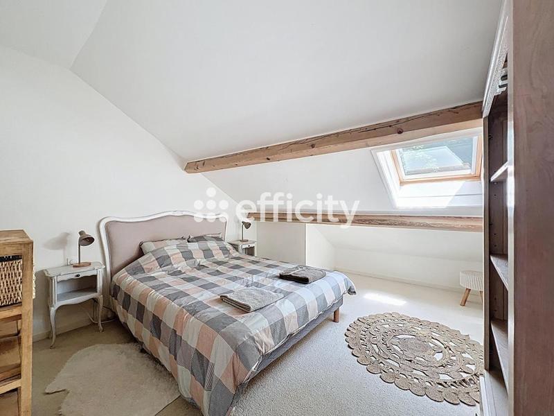 Maison - 243 m² - 5 pièces