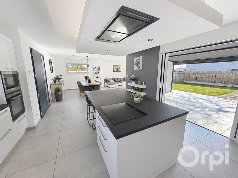 Maison de ville - 210 m² - 7 pièces