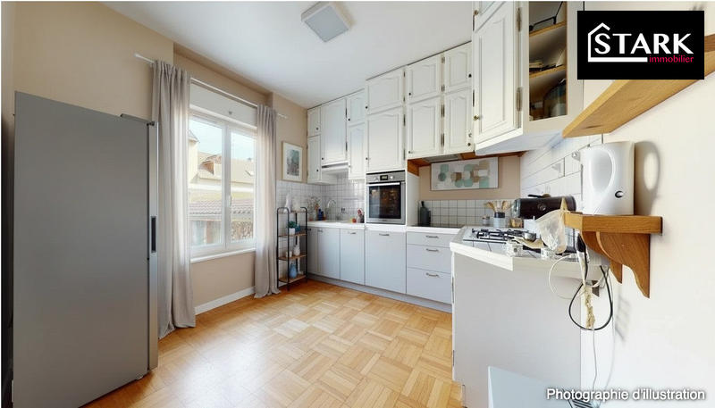 Maison - 90 m² - 5 pièces