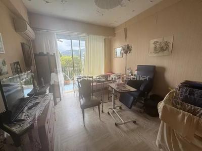 Appartement - 91 m² - 3 pièces