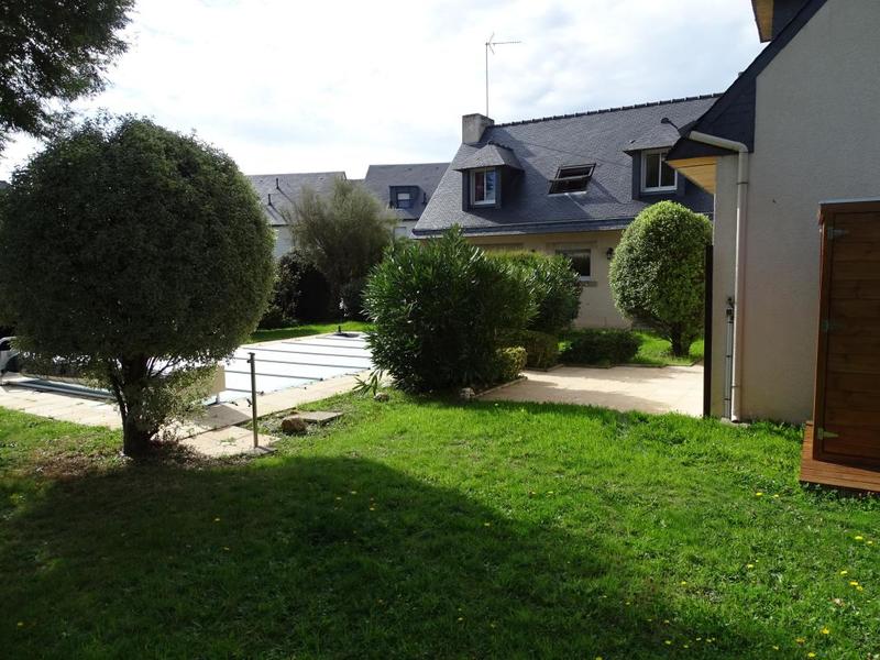 Maison - 178 m² - 10 pièces