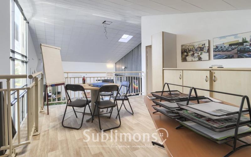 Fonds de commerce - Véhicules - 532 m²