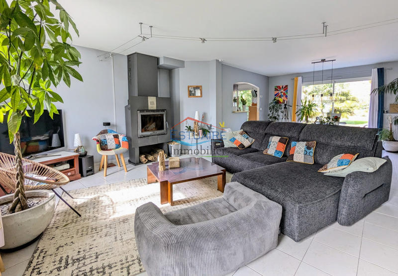 Maison - 122 m² - 5 pièces