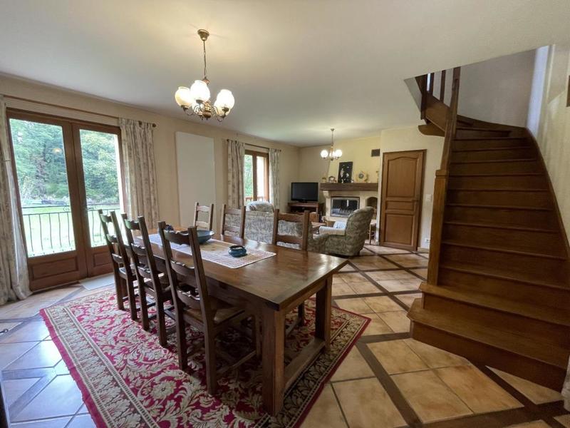 Propriété - 124 m² - 5 pièces