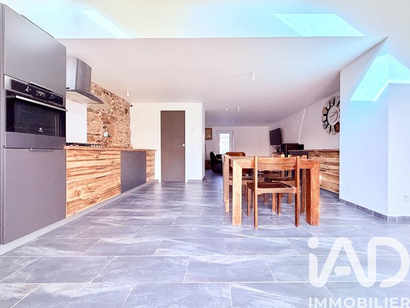 Maison - 115 m² - 5 pièces