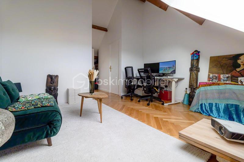 Maison - 160 m² - 5 pièces